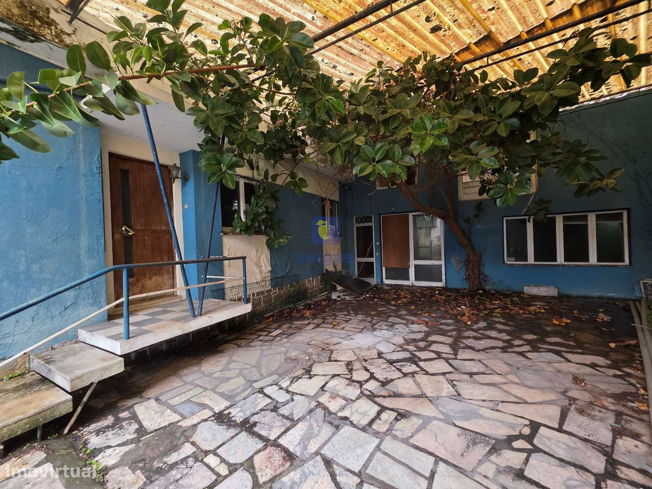 Moradia com Armazém no Centro da Marinha Grande - Grande imagem: 5/28