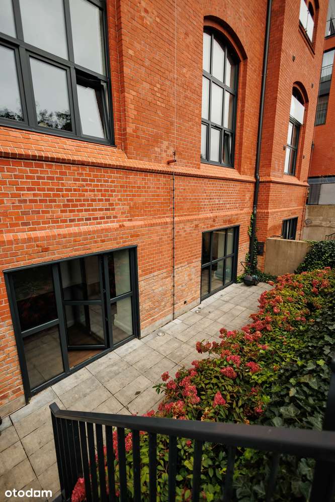 Wyjątkowy trzykondygnacyjny loft premium w sercu Torunia.-15