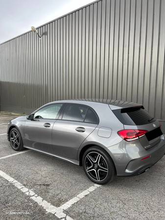 Mercedes-Benz A 250 e AMG Line - 2