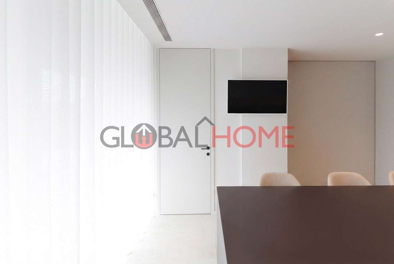 Moradia T5 com piscina na Quinta das Luzes-17