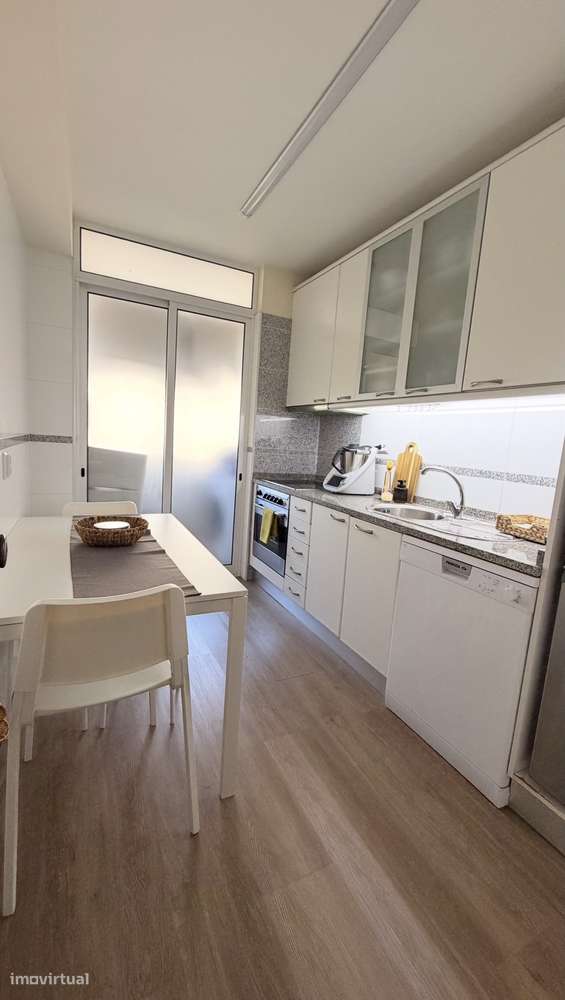 T2 Remodelado junto ao Trofa Saúde/GaiaShopping em Vila Nova de Gaia-7
