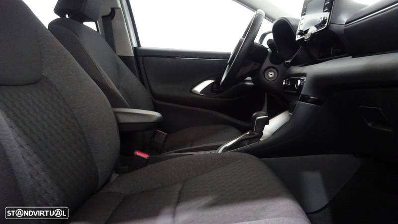 Toyota Yaris 1.5 HDF Comfort Plus - 6