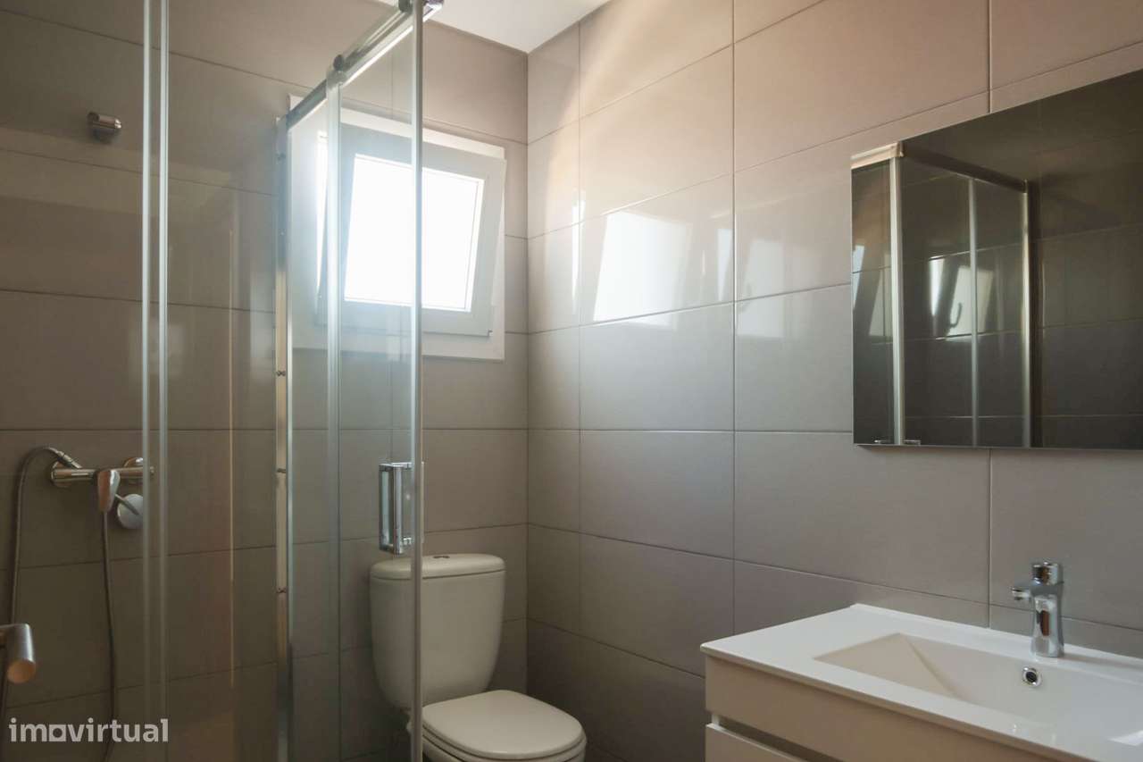 Moradia T3 Renovada - Fatima-21