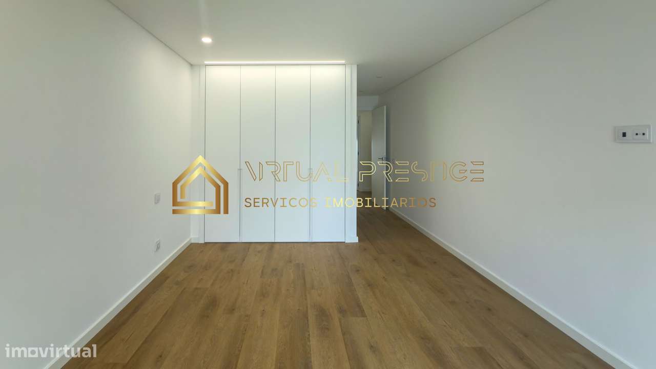 T3 com terraço | Piscina | Garagem | Santo António Caparica-18