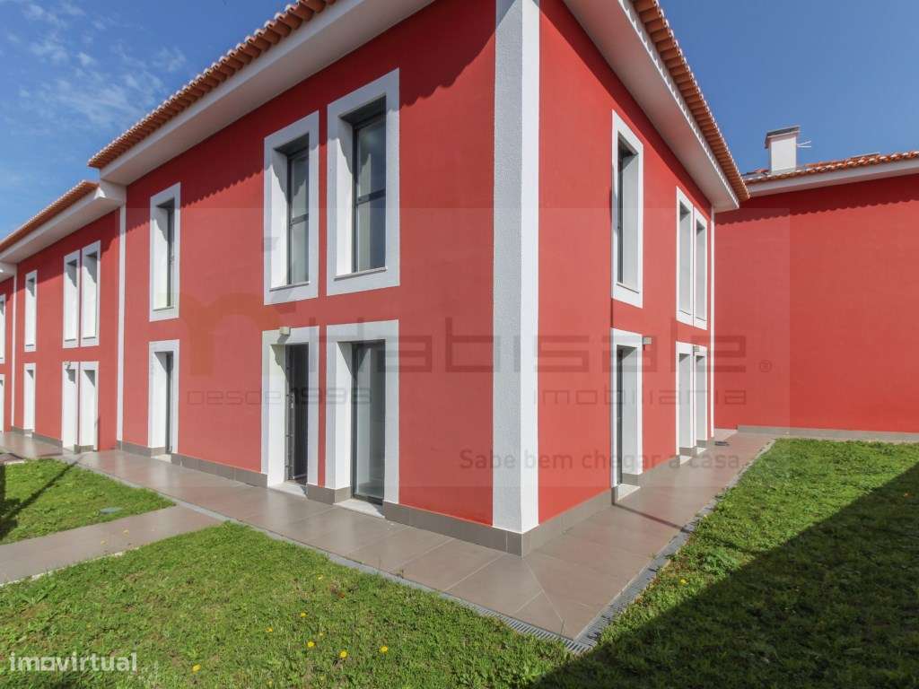 Moradia T3, situada em Areia Cascais, a curta distância da praia do...-6