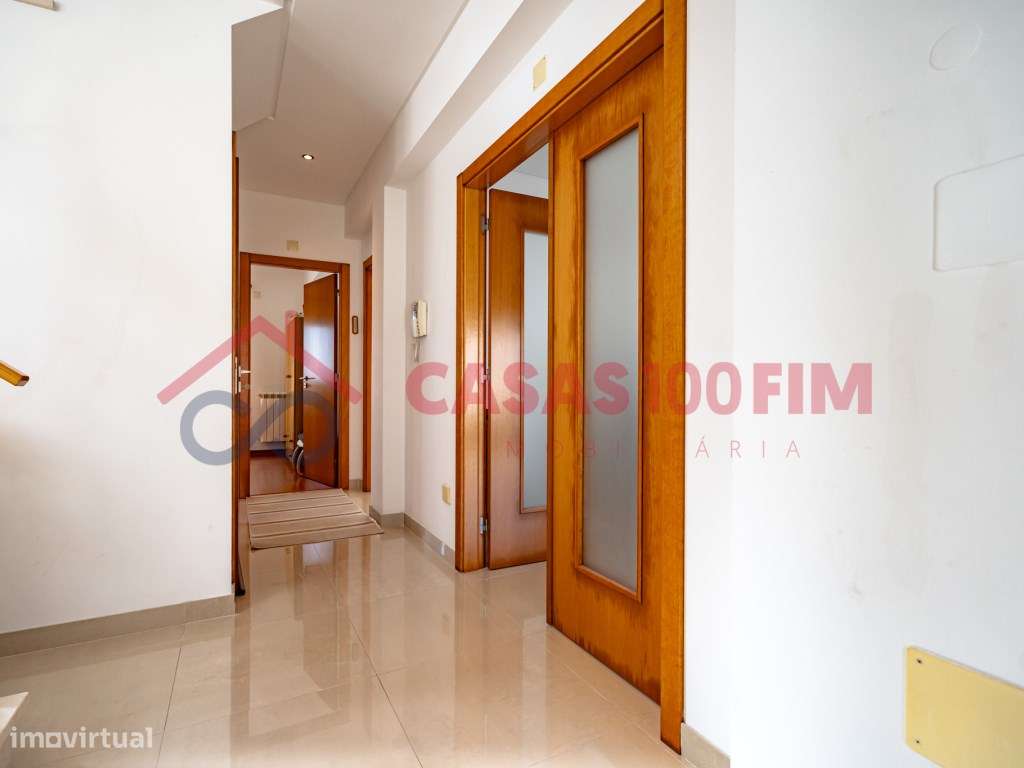 Oportunidade Moradia Individual T4 Azoia - Leiria-5