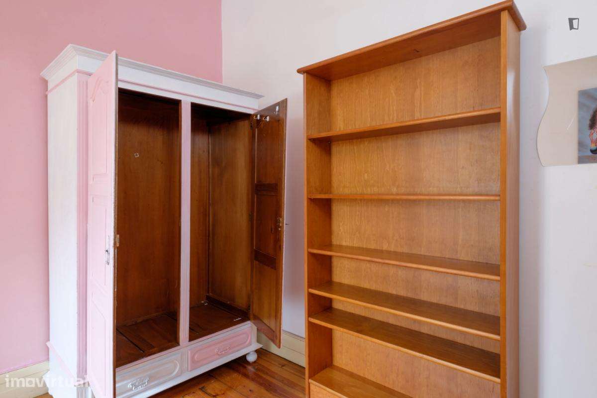 Quarto - localizado em São Jerónimo Coimbra - Grande imagem: 5/27