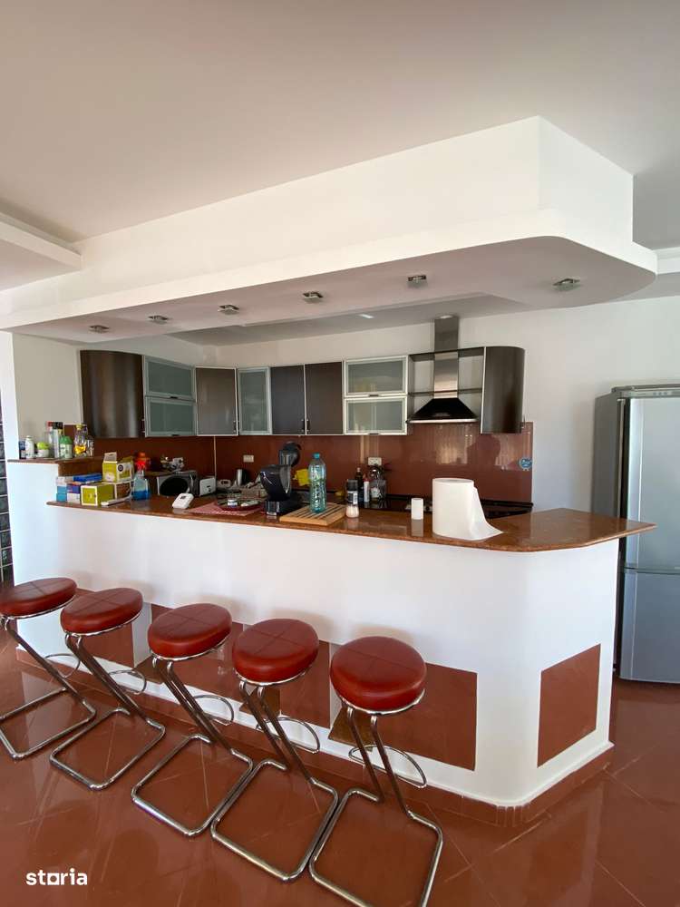 Eforie Sud vila locuinta deosebita P+2E situata la 150m de faleza - Imagine principală: 5/16