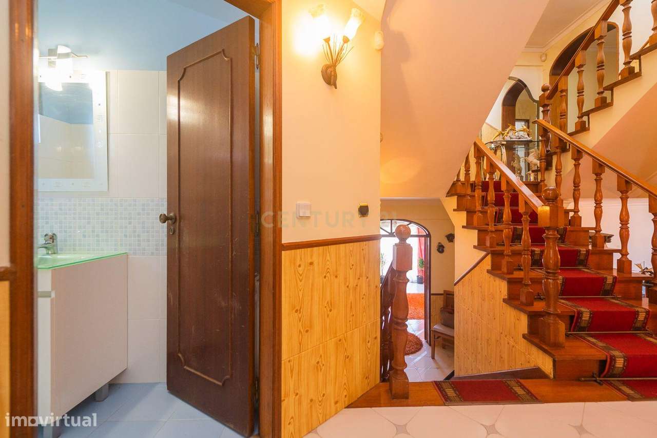 Sintra moradia T5,  lote com 360m2, garagem 65m2-9