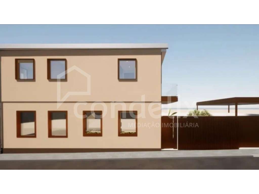 Moradia para recuperar em Matosinhos, com projeto aprovado-0