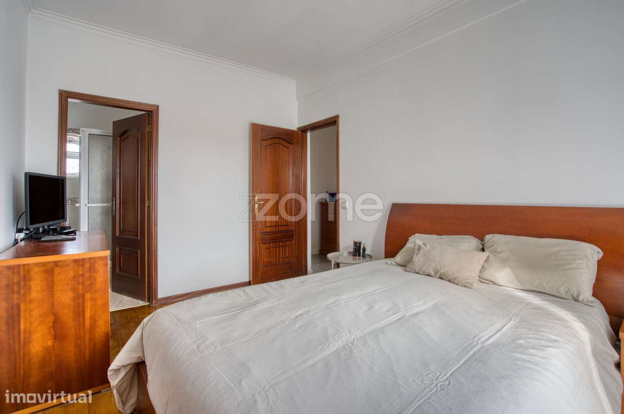 Moradia com terraço em Famões-34