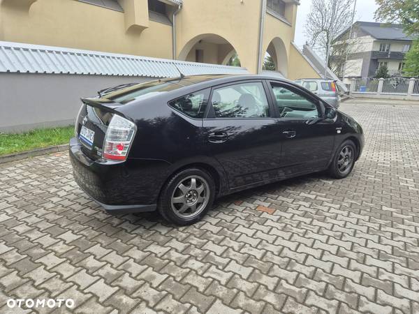 Toyota Prius 1.5 VVT-i Sol - 5