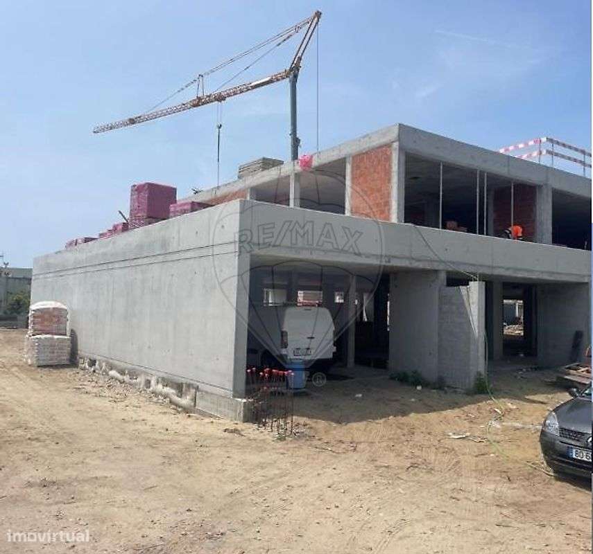 Moradia T4 para venda-6