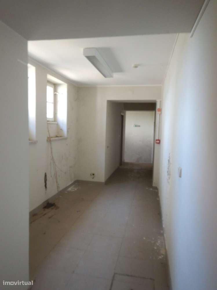 Imóvel Histórico de 1944 para Renovação-6