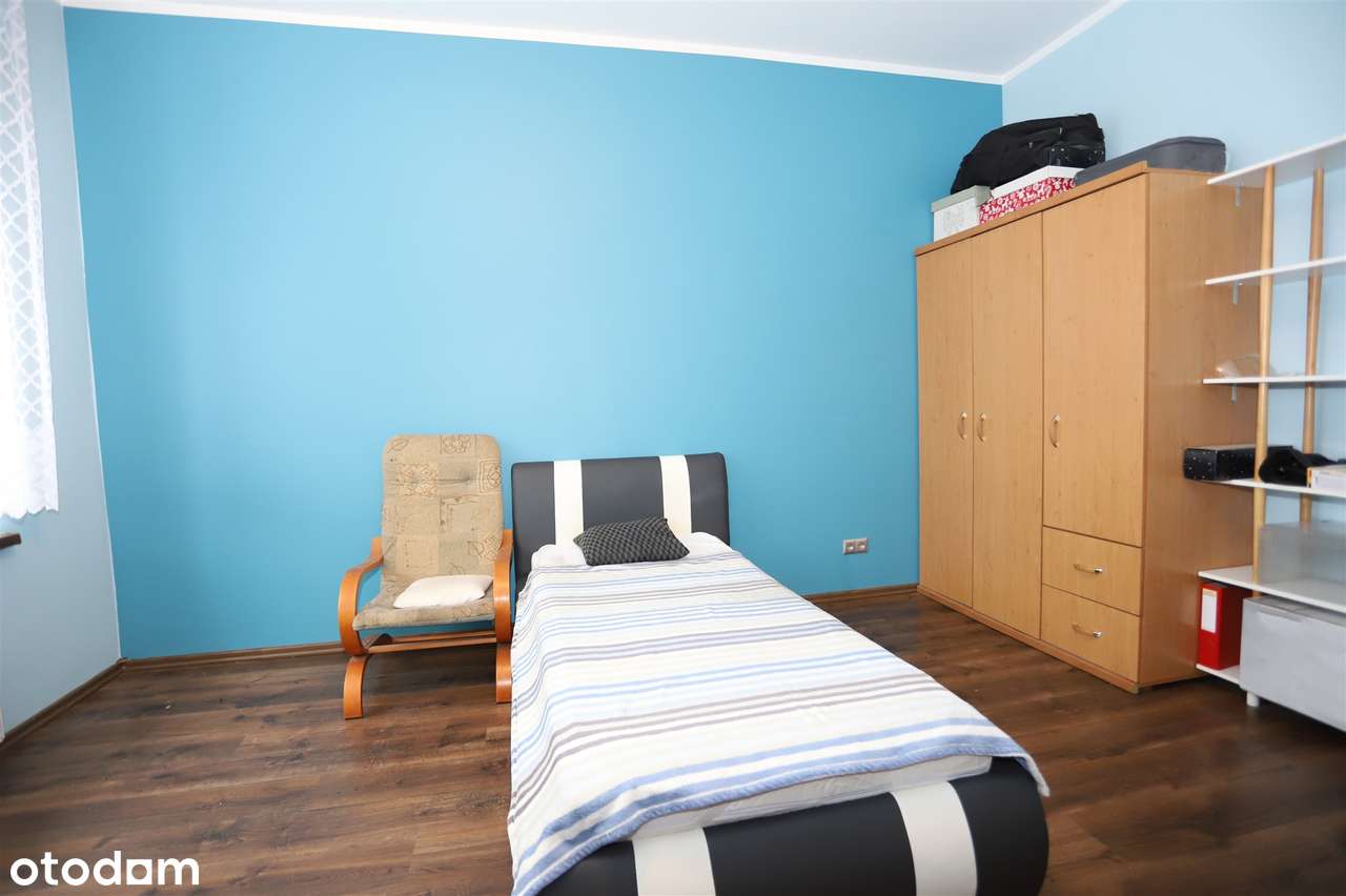 Przestronne trzypokojowe mieszkanie w dogodnej lokalizacji-10