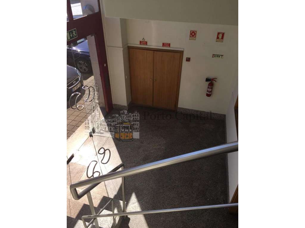 ARMAZEM JUNTO AO AEROPORTO - Grande imagem: 4/22