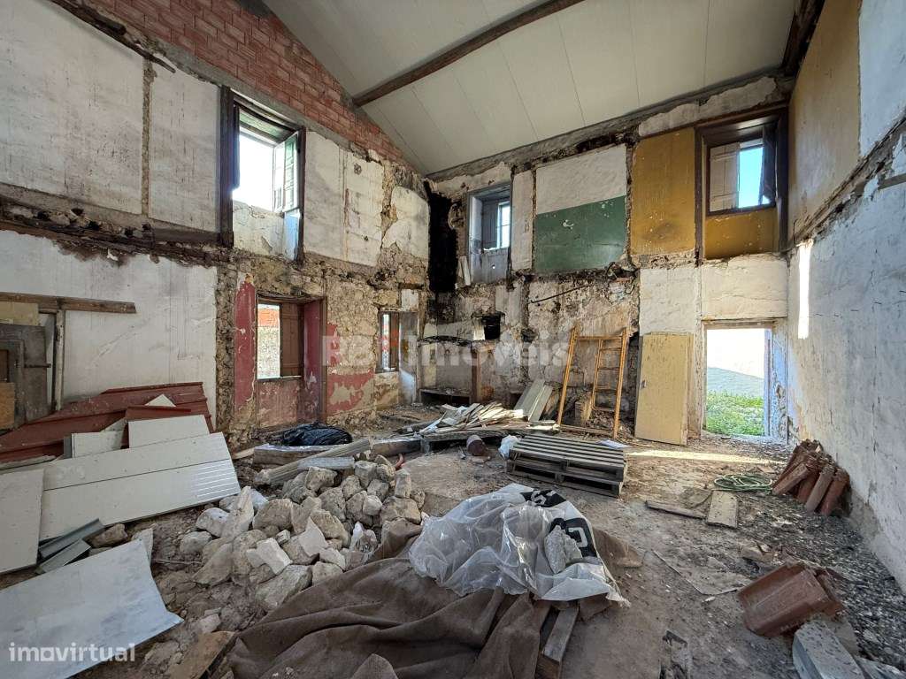Moradia para recuperar - Soudos, Torres Novas - Grande imagem: 4/6