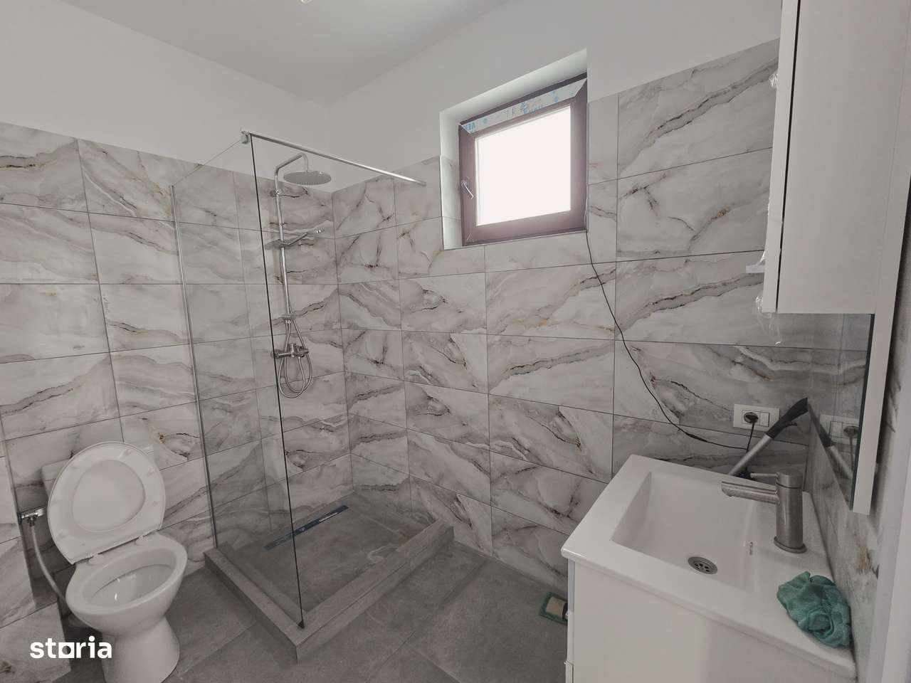 Vila individuala-4camere -2bai-pod -incalzire pardoseala- - Imagine principală: 3/9