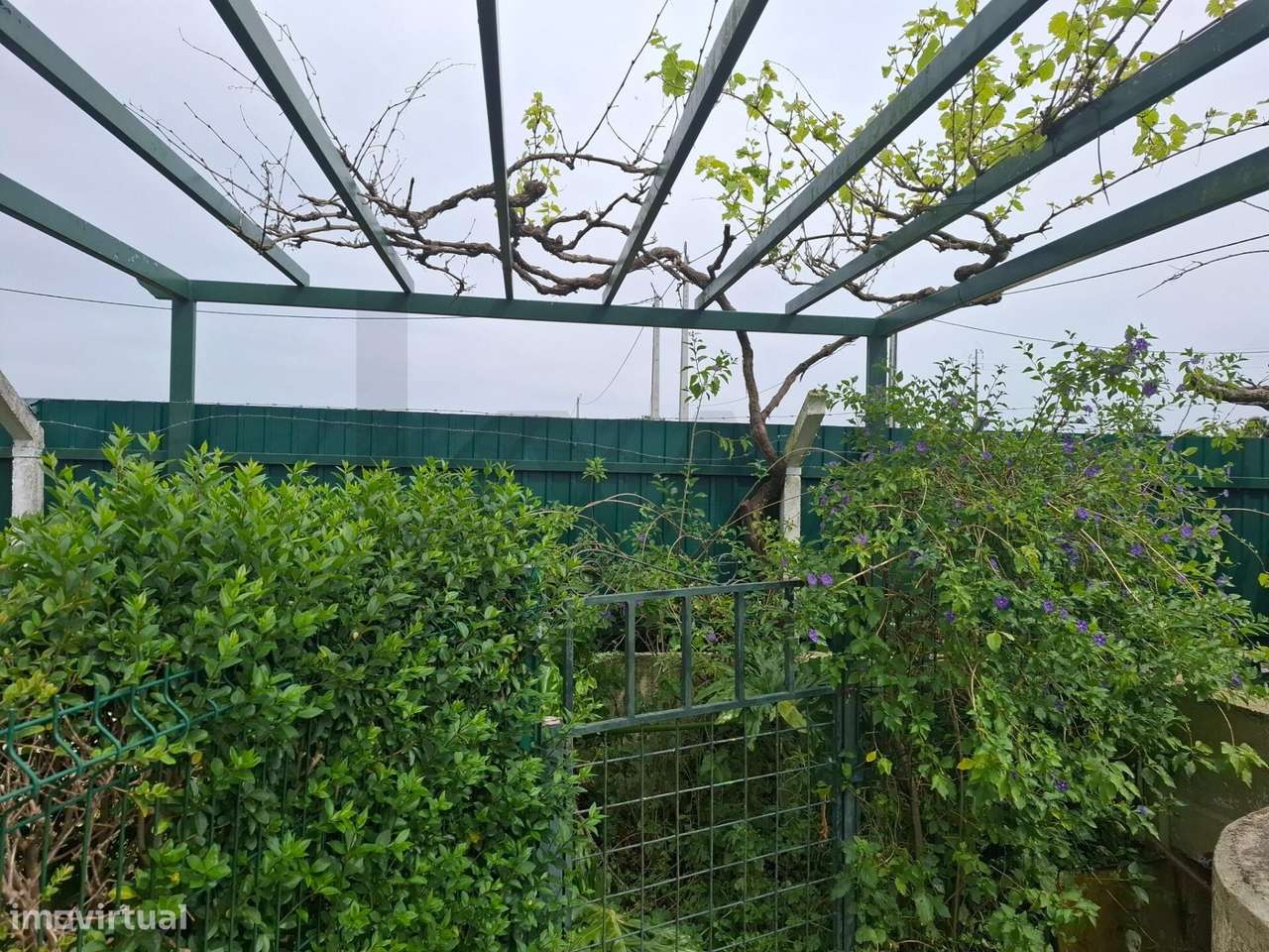 Lote de terreno com benfeitoria Palmela | Moradia T2 com 750mts2 de te - Grande imagem: 5/23