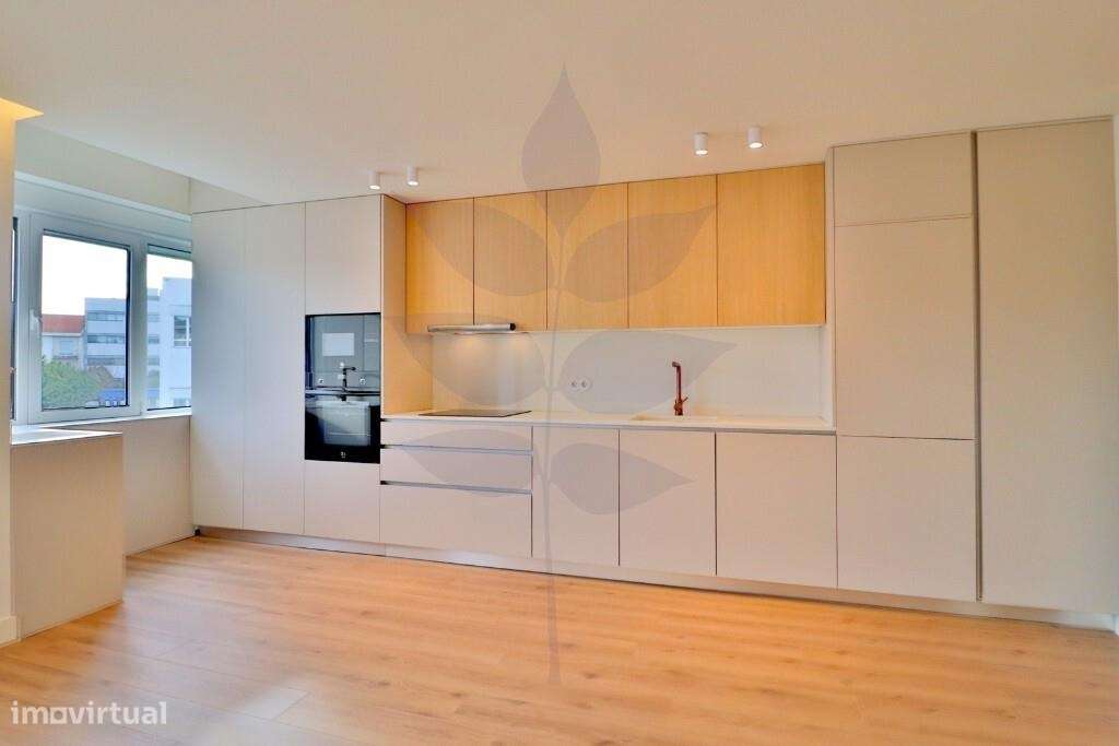 Apartamento T3 Totalmente Renovado no Centro da Cidade ✨-40