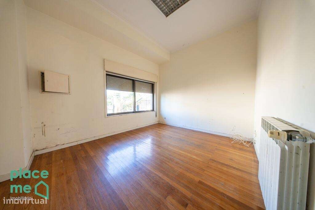 Moradia Individual com mais de 900m2 em Palmeira, Braga-40
