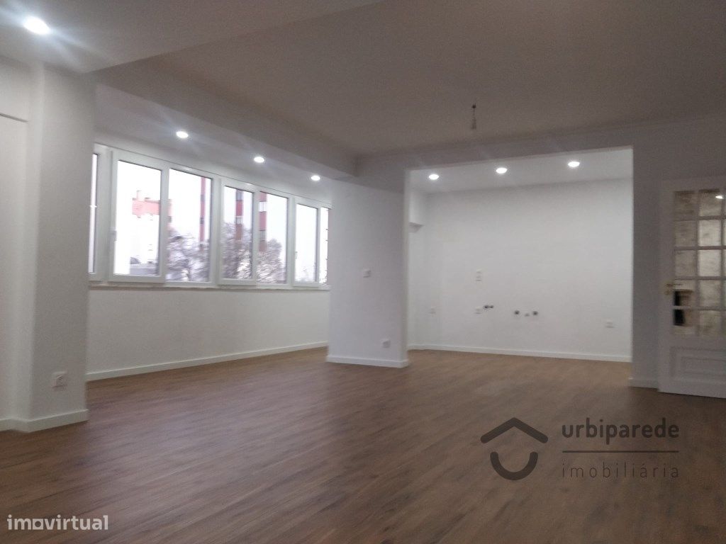 Apartamento T3, acabado de remodelar no Penedo - Grande imagem: 1/32