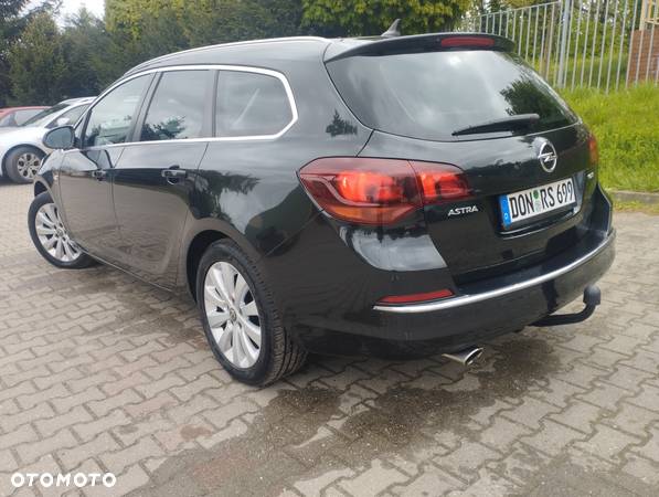 Opel Astra 2.0 CDTI Exklusiv - 8