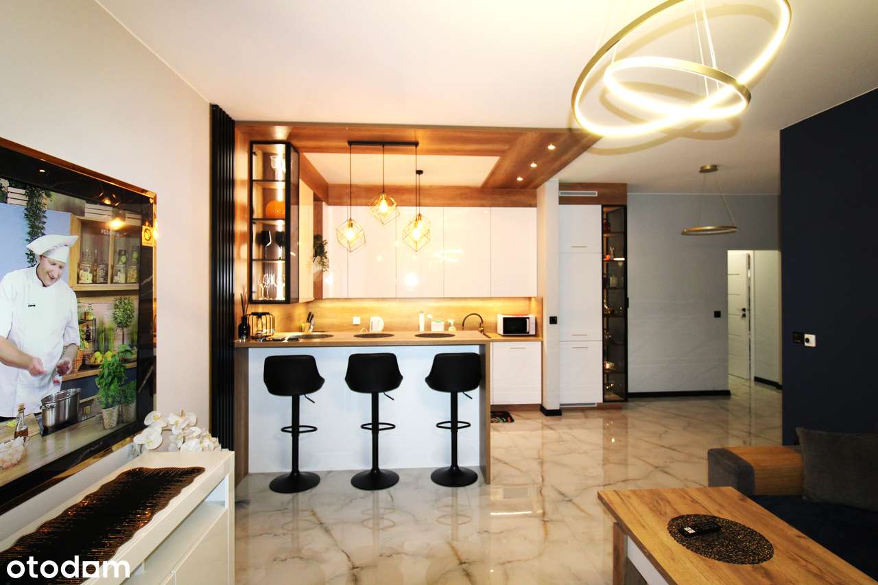 Apartament w Centrum Nowego Dworu Maz. B. wysoki standard.-1