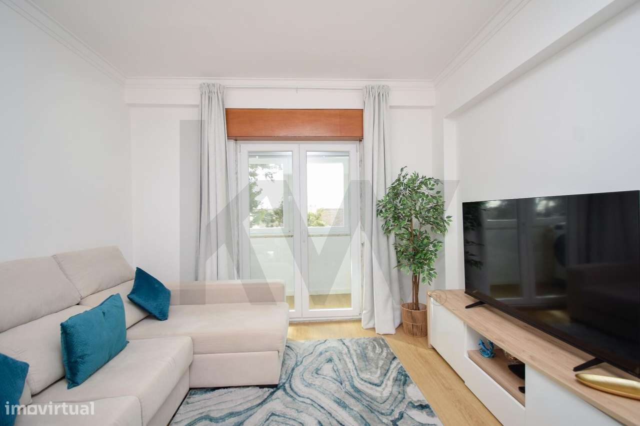 T2 Totalmente Remodelado | Pronto a habitar | Alverca-7