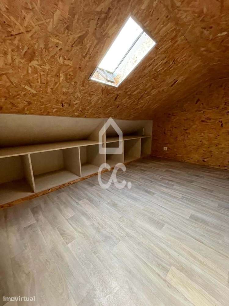 Moradia Geminada T2 Ramalde-14