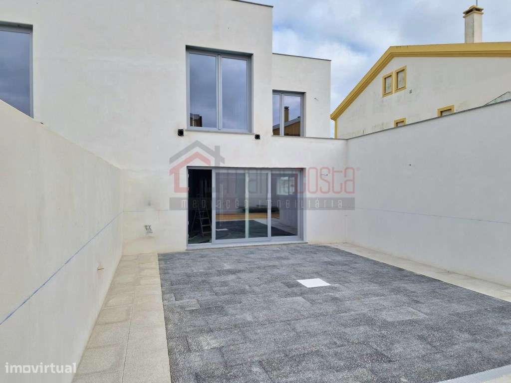 Moradia T4 NOVA com Garagem na Bufarda - Grande imagem: 3/16