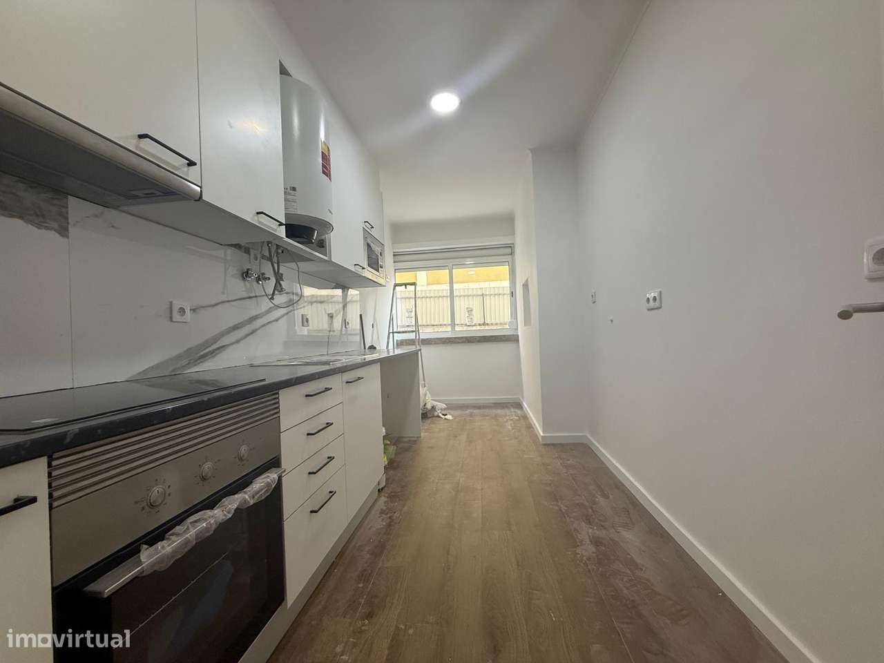 Apartamento T2 com acesso a quintal na Penha de Franca-1