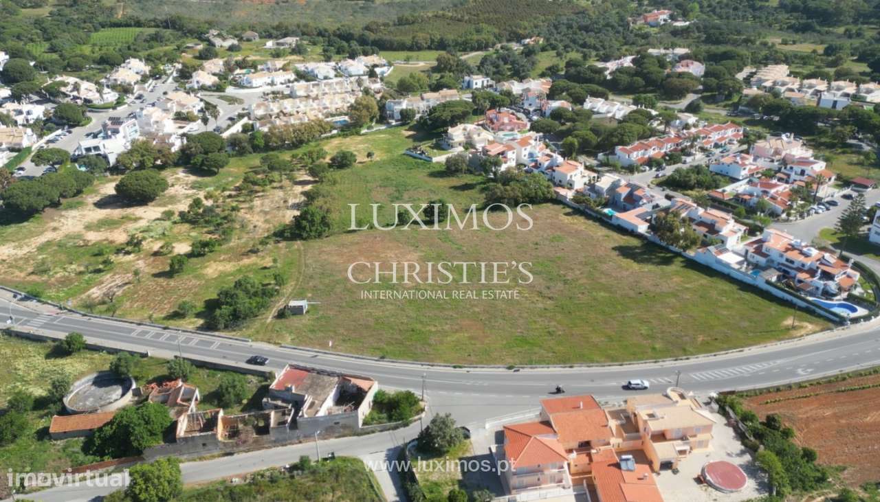 Amplo terreno à venda em Albufeira, Algarve - Grande imagem: 2/7
