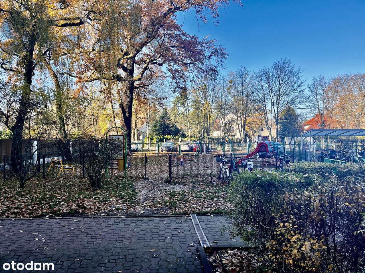 Milanówek 3-pokojowe mieszkanie+balkon+piwnica-11