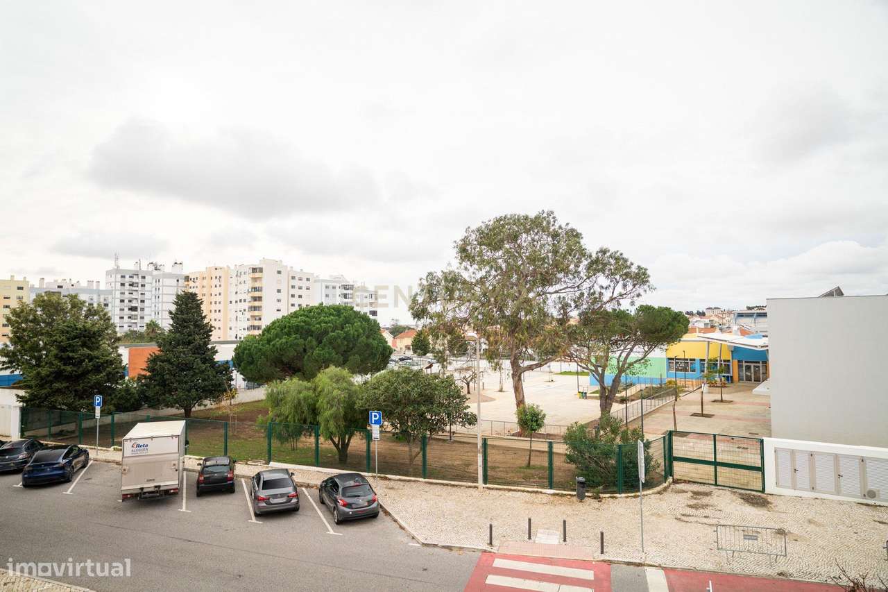 Apartamento T2 para arrendar no Arneiro – Rua de São Bento - Grande imagem: 3/35