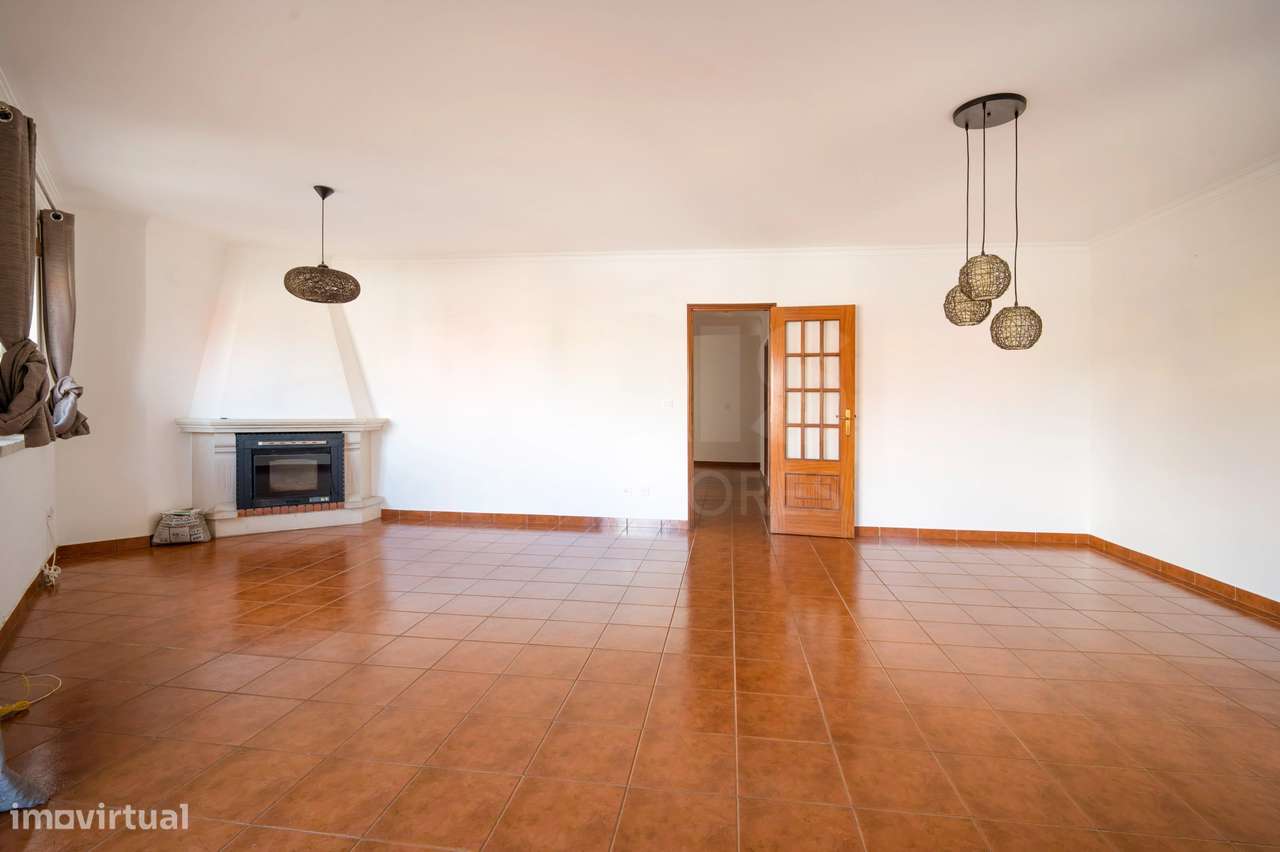 Apartamento T3 no Centro do Cadaval - Grande imagem: 3/43