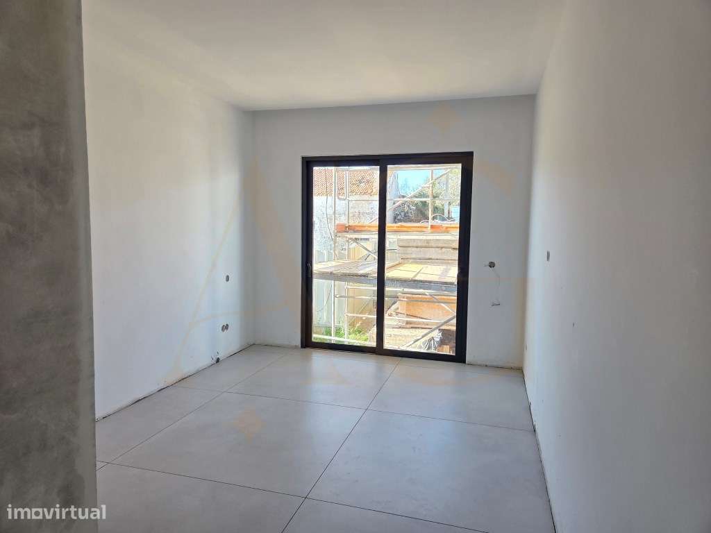 Apartamento T2 rés-do-chão com piscina e jardim privativos em Tavira-8