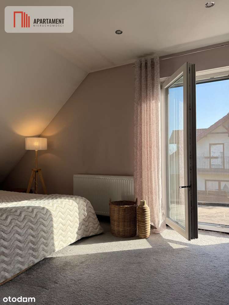 Nowoczesny dom z piękną działką-5