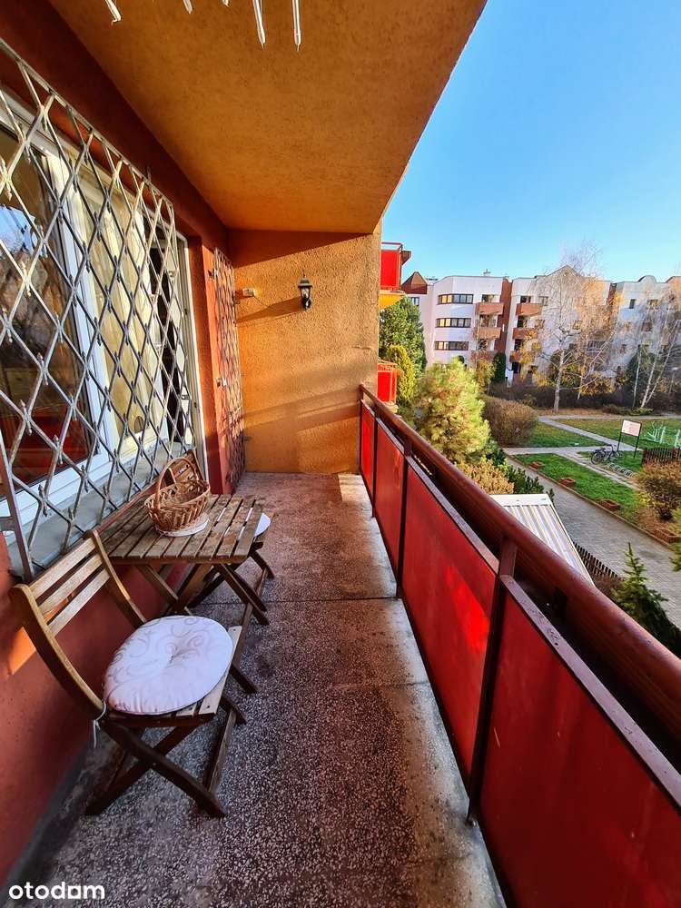 3-4 pokoje, blisko metra, 2 miejsca i duża komórka w cenie!-17