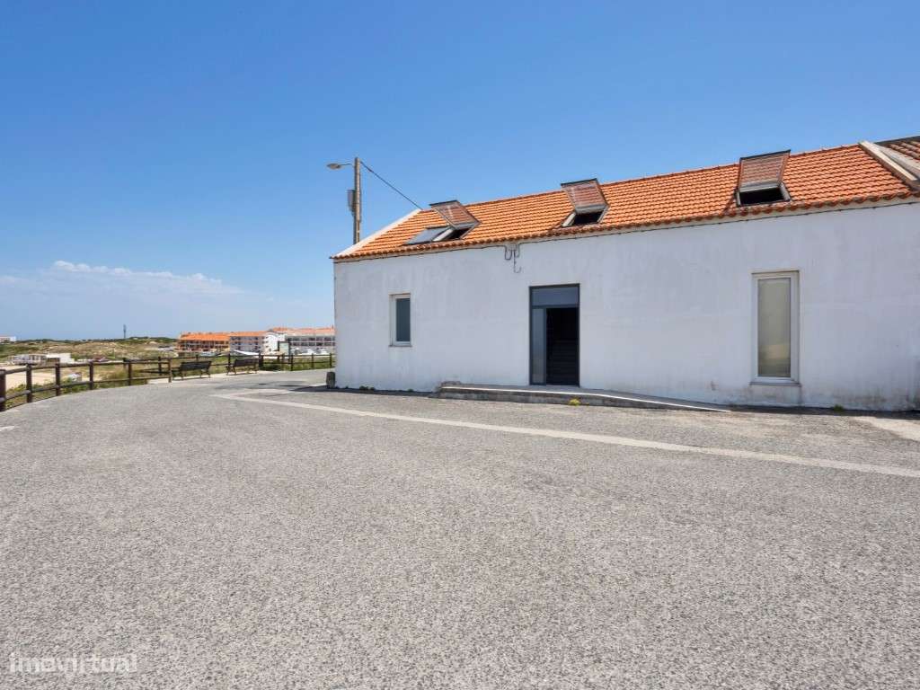 Oportunidade Única na Primeira Linha de Mar - Praia da Consolação - Grande imagem: 4/33