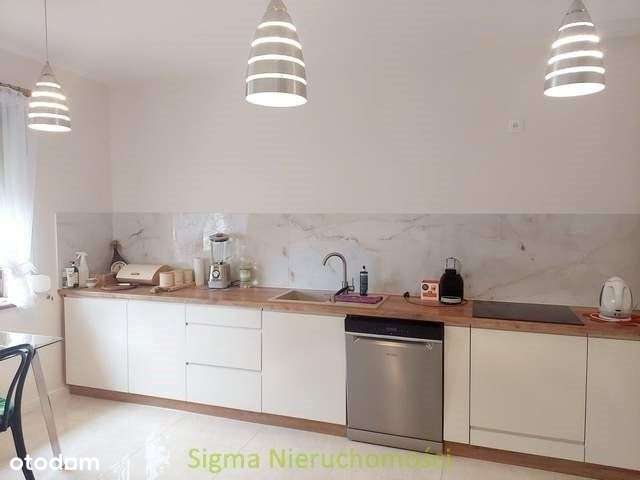 Dom, 128 m², Piątek-12