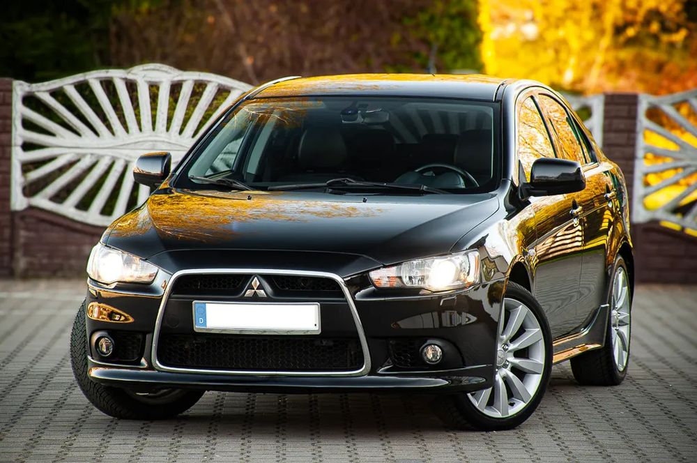 Mitsubishi Lancer IX 1.8 Instyle NAVI 2009
