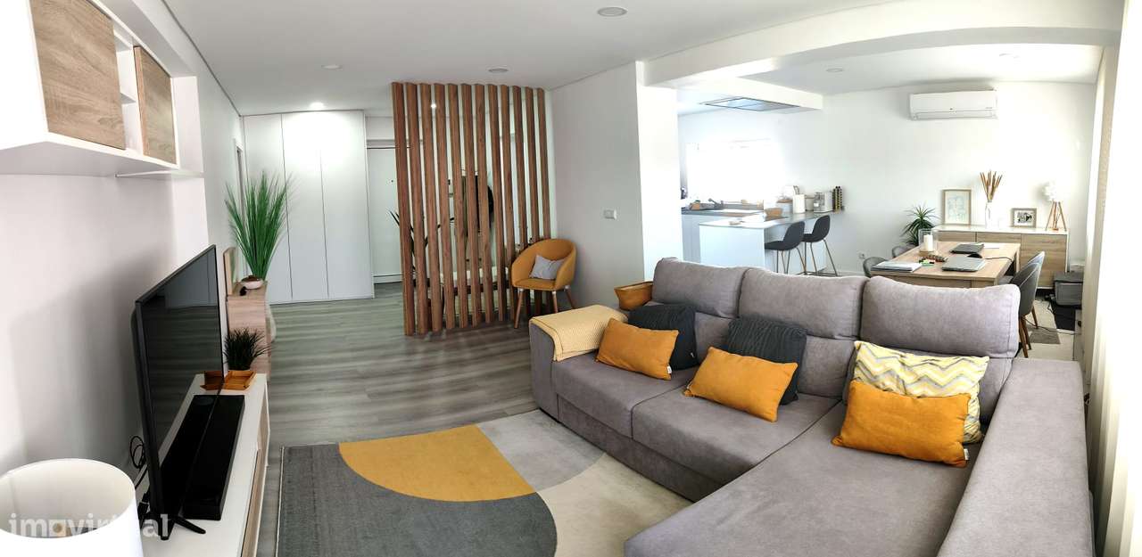 Apartamento T3 com varanda, localização privilegiada - Grande imagem: 5/12