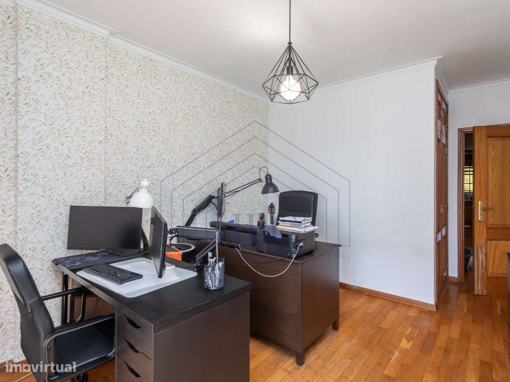 Apartamento T2 em Rio de Mouro - Conforto, Luz Natural e Excelente ...-24