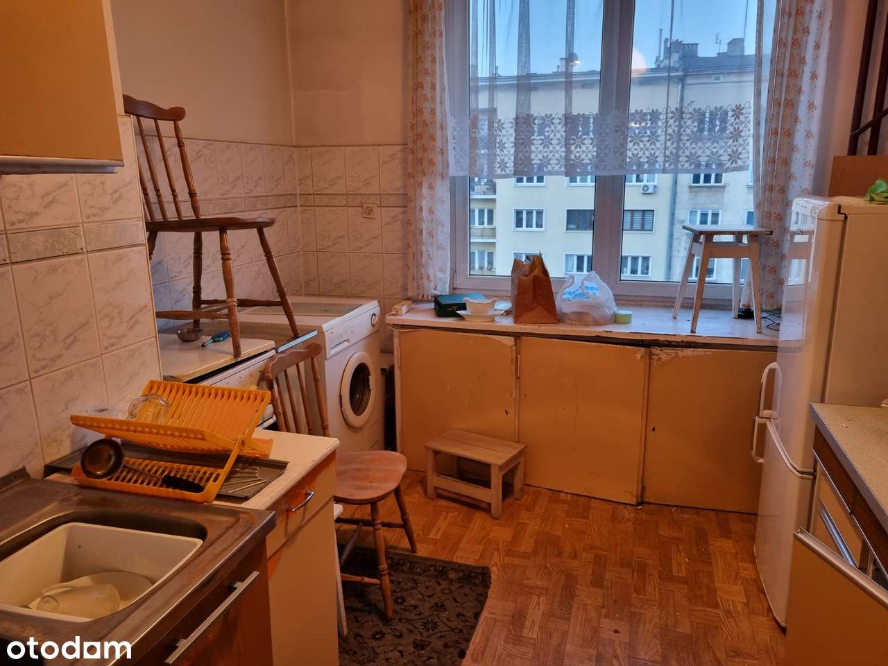 Dwupokojowe w super lokalizacji w kamienicy (do remontu)-10