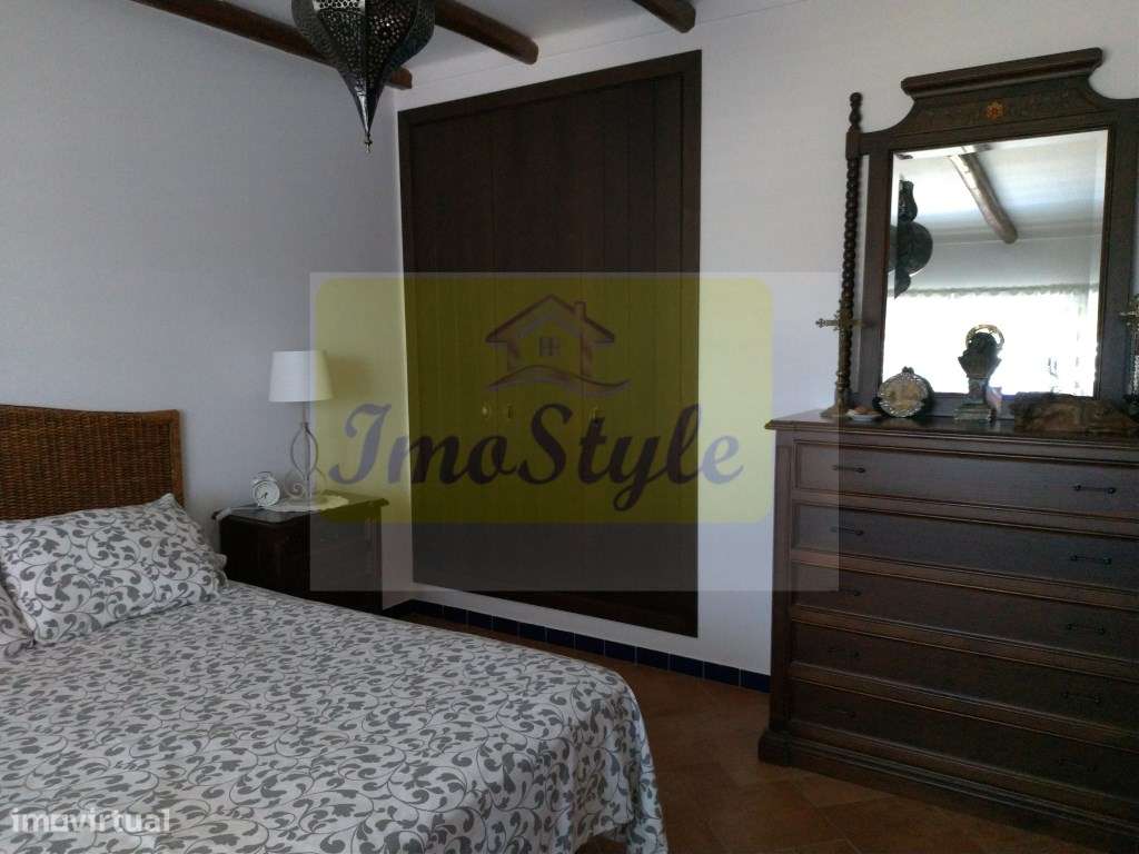 Moradia isolada com cave e apartamento independente em Castro Marim-35