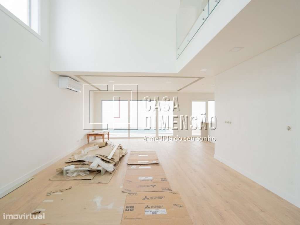 Moradia isolada de tipologia T4 na melhor zona da Aroeira/Marisol, ... - Grande imagem: 4/47