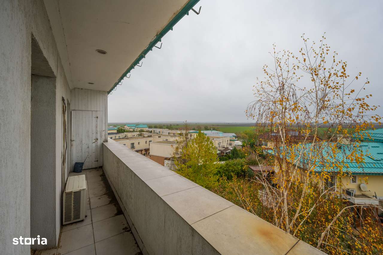 Apartament 2 camere cu terasa imensa de 50mp in Cosmopolis, comision 0-18