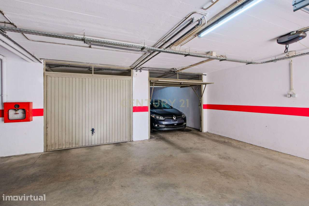Duplex em Sintra com garagem box - Grande imagem: 3/45