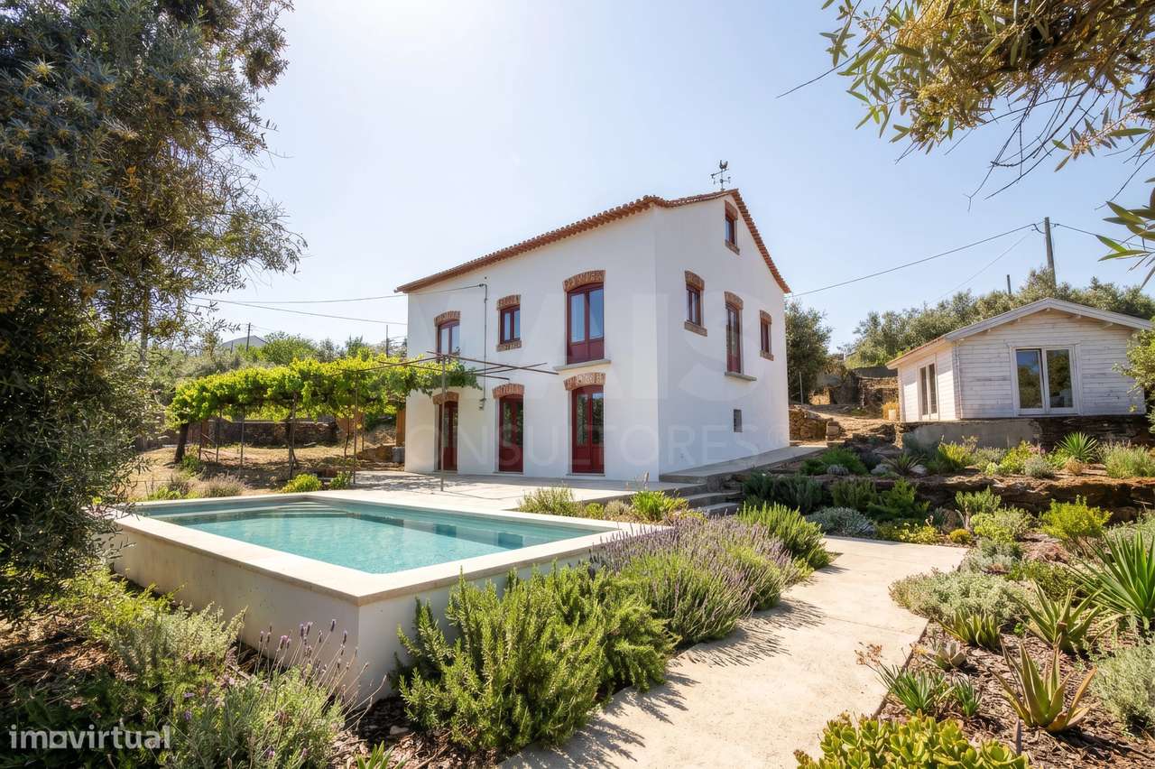 PROPRIEDADE DE CARÁTER NA N2 | 400 m² DE CONSTRUÇÃO, OLIVAL E POTEN...-9